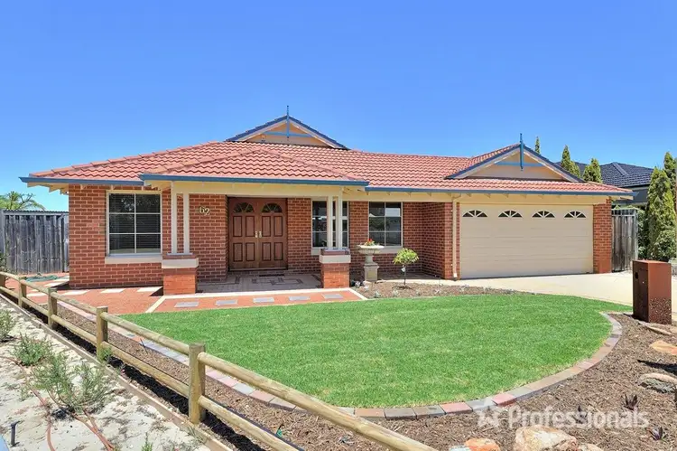 62 Welara Circle, Henley Brook WA 6055
