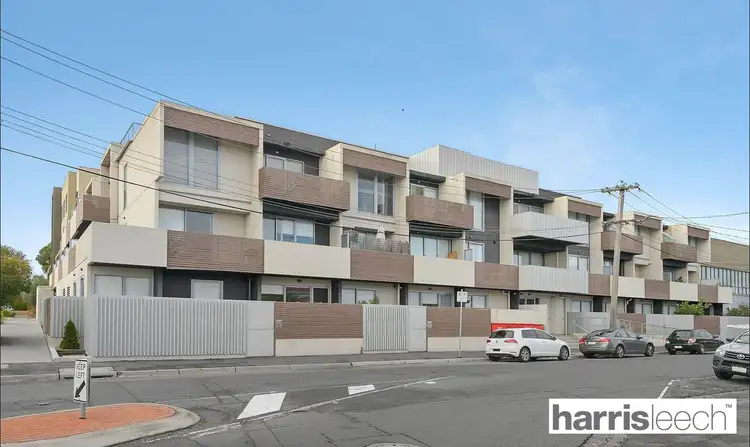 8-38 Percy Street