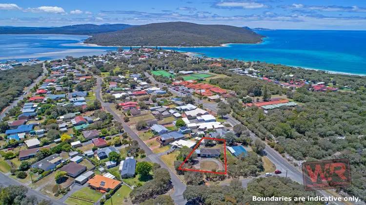 4 Clark Street, Emu Point WA 6330