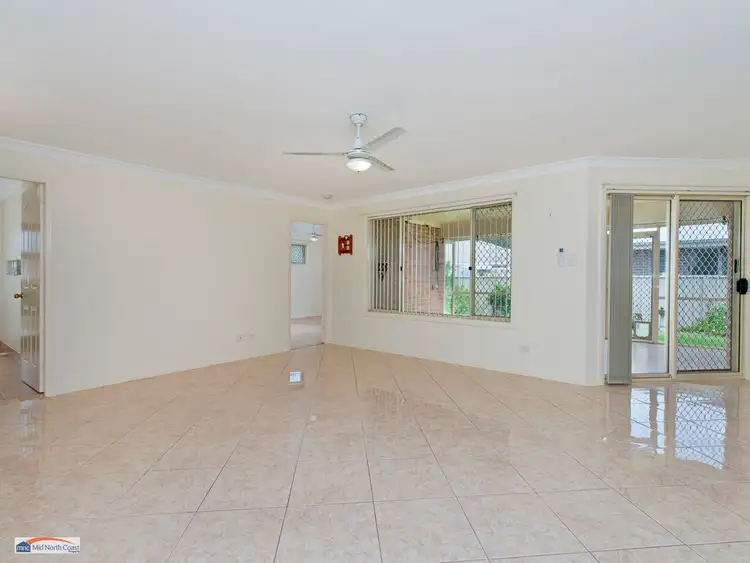 Second view of Homely house listing, 6 Buchan Place, Lake Cathie NSW 2445