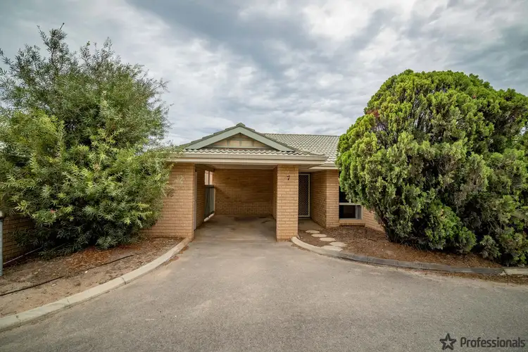 7/4 McDermott Avenue, Wandina WA 6530
