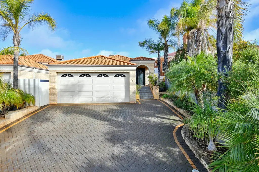 Main view of Homely semi-detached listing, 31b Tindals Crescent, Hannans WA 6430