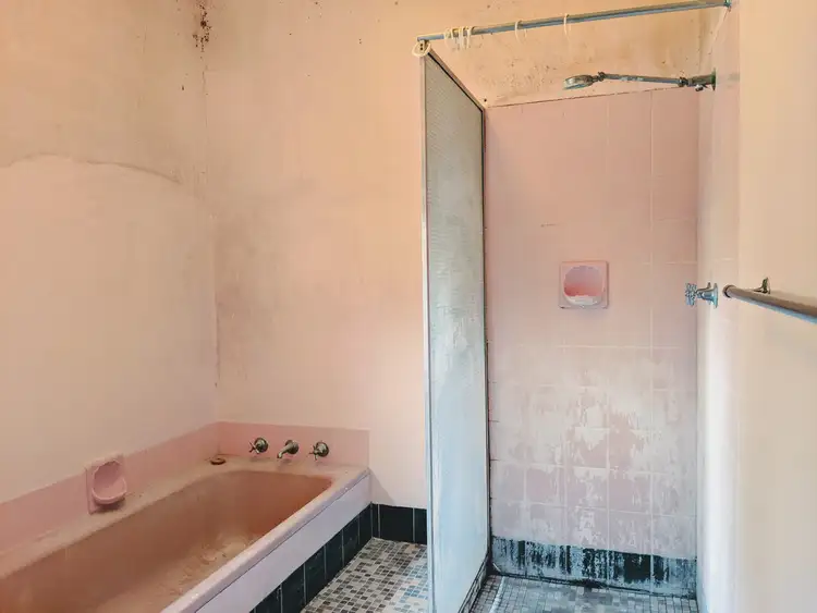 Seventh view of Homely house listing, 24 Melbourne Street, St James WA 6102