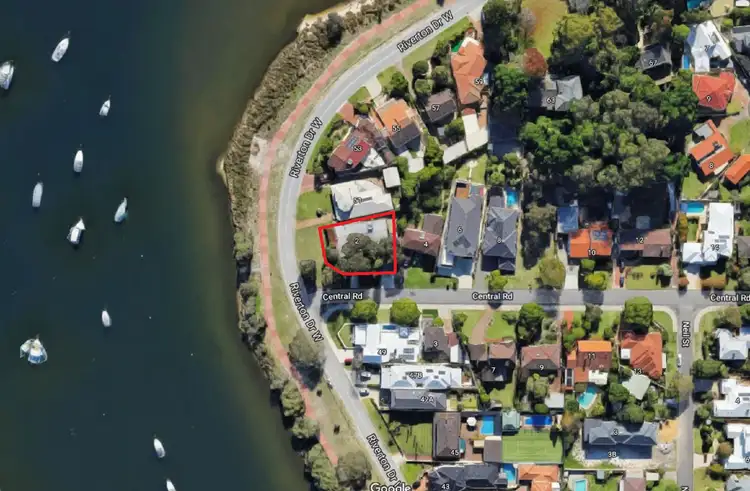2 Central Rd, Rossmoyne WA 6148
