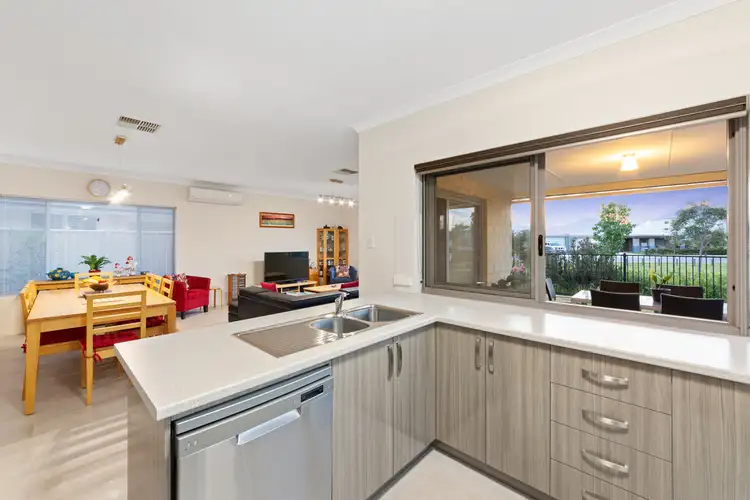 19 Binomial Way, Piara Waters WA 6112