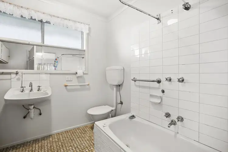 Fifth view of Homely unit listing, 1/20 Regent Street, Whittington VIC 3219