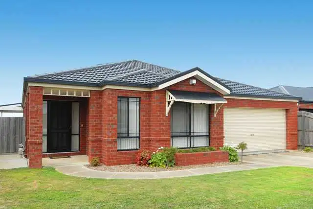 35 Carbine Drive, St Albans Park VIC 3219