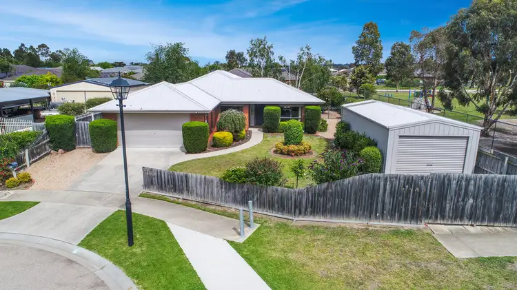 Second view of Homely house listing, 19 Windsor Court, Bairnsdale VIC 3875