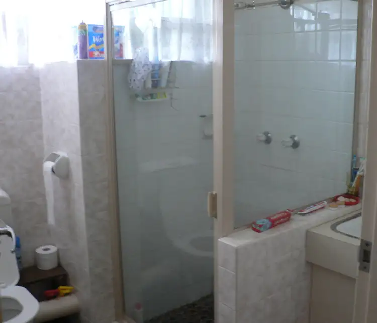 Sixth view of Homely apartment listing, 2/11 Lawson Street, Morningside QLD 4170