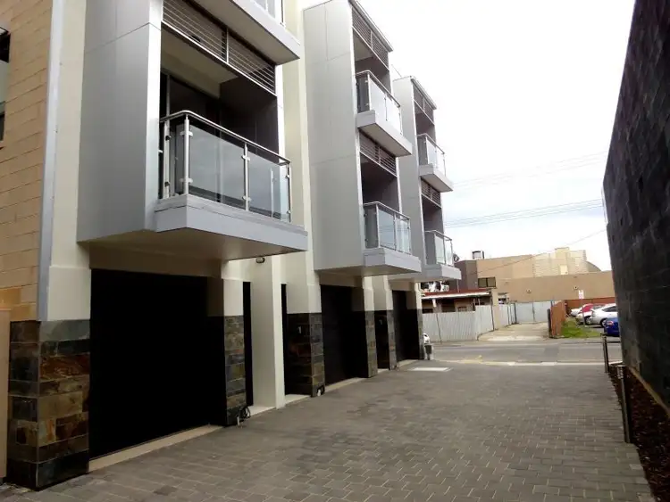 Main view of Homely townhouse listing, 5/152 Gray Street, Adelaide SA 5000