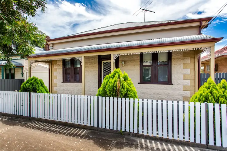 12 Craigie Street, Birkenhead SA 5015