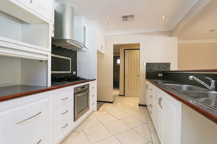 14 Celosia Way, Riverton WA 6148