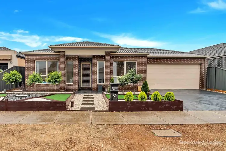 19 Holloway Street, Manor Lakes VIC 3024