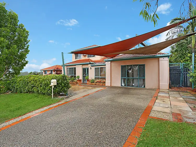 20 Highbridge Rise
