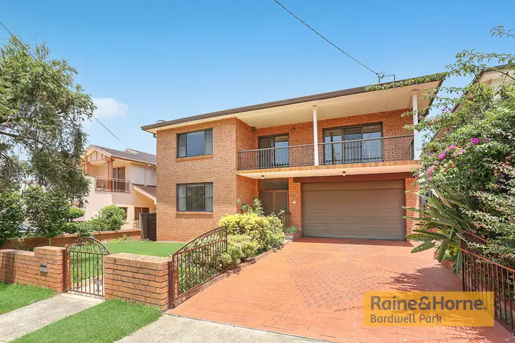 23 Platts Avenue, Belmore NSW 2192