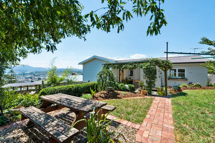 8 Camden Crescent, Moonah TAS 7009
