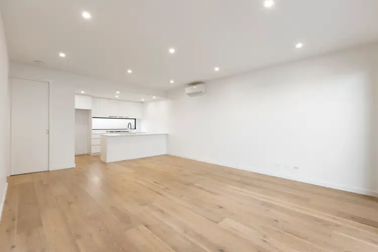 Fourth view of Homely townhouse listing, 4/18 Nepean Highway, Seaford VIC 3198