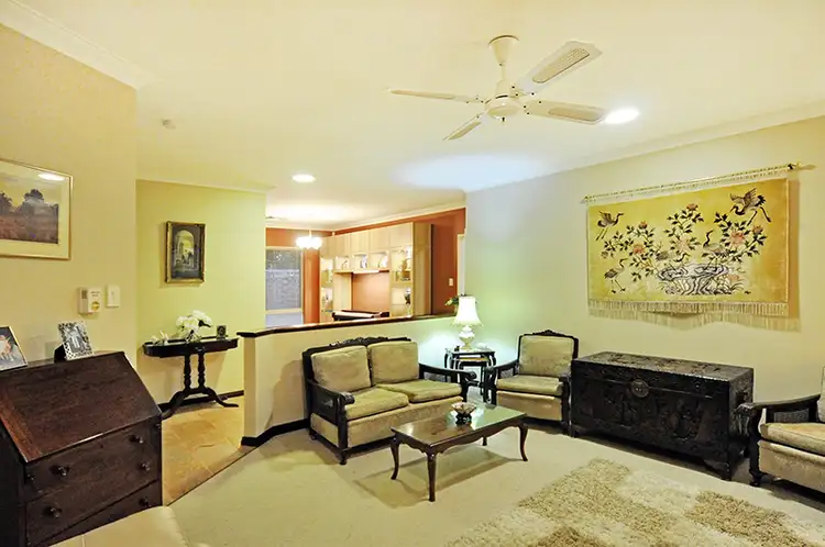 Fifth view of Homely house listing, 2 Flametree Place, Beechboro WA 6063