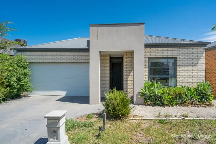 Main view of Homely house listing, 5 Basingstoke Retreat, Craigieburn VIC 3064