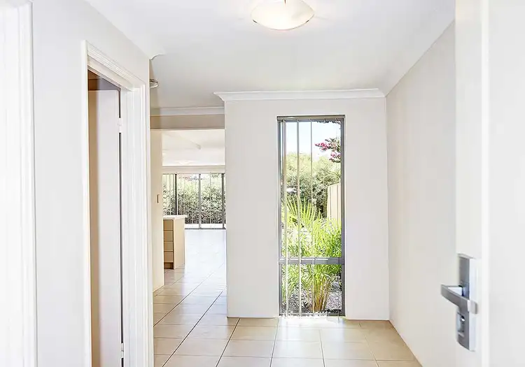 Fifth view of Homely house listing, 8 Vickridge Close, Beaconsfield WA 6162