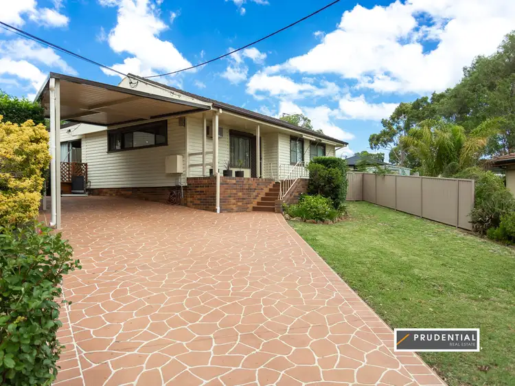 4 Hazel Avenue, Lurnea NSW 2170