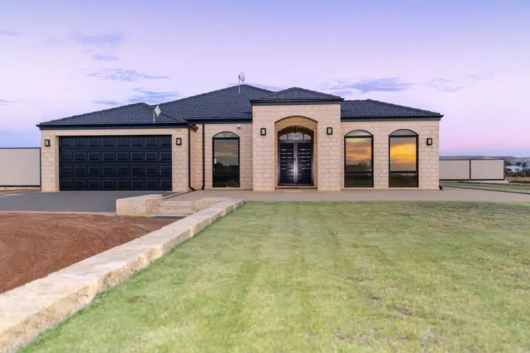 162 Wittenoom Circle, White Peak WA 6532