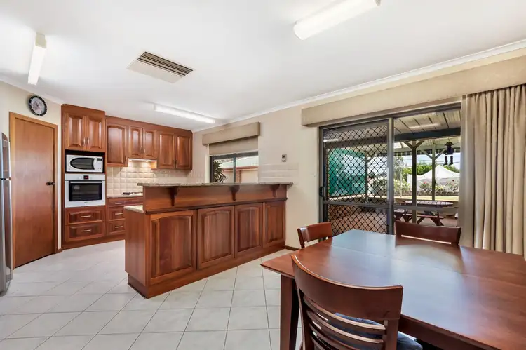 174 Target Hill Road, Greenwith SA 5125