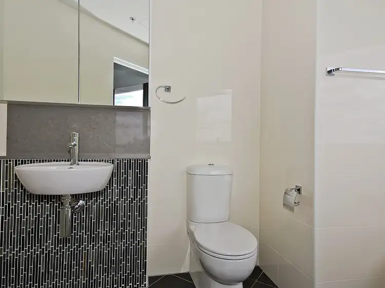 Fifth view of Homely apartment listing, 6204/501 Adelaide Street, Brisbane City QLD 4000