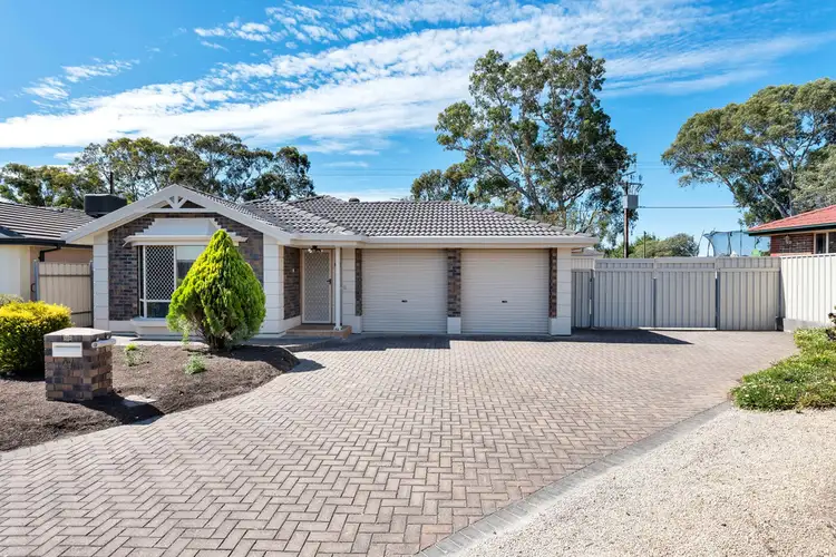27 Jimmy Watson Drive, Woodcroft SA 5162