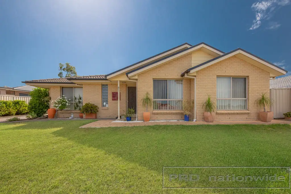 Main view of Homely house listing, 1/39 Carnarvon Circuit, East Maitland NSW 2323