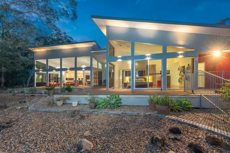 5 Beverly Close, Moore Park Beach QLD 4670