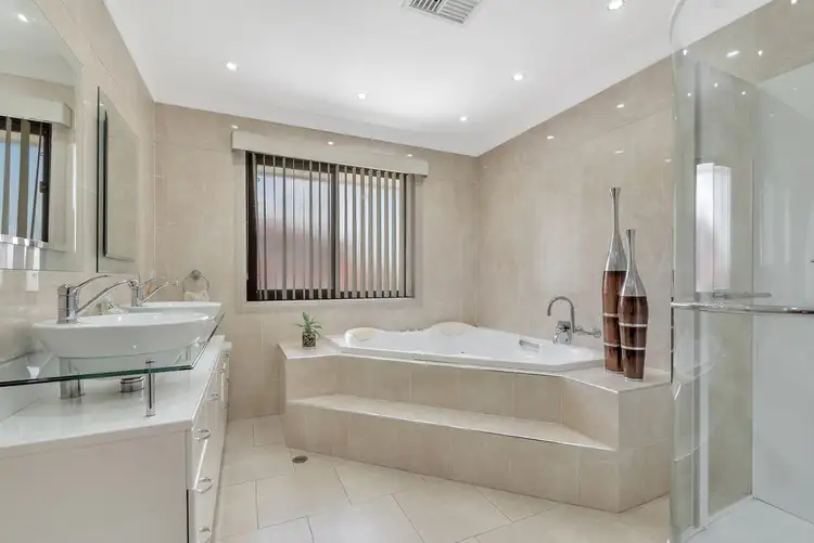 Sixth view of Homely house listing, 8 Ida Close, Edensor Park NSW 2176