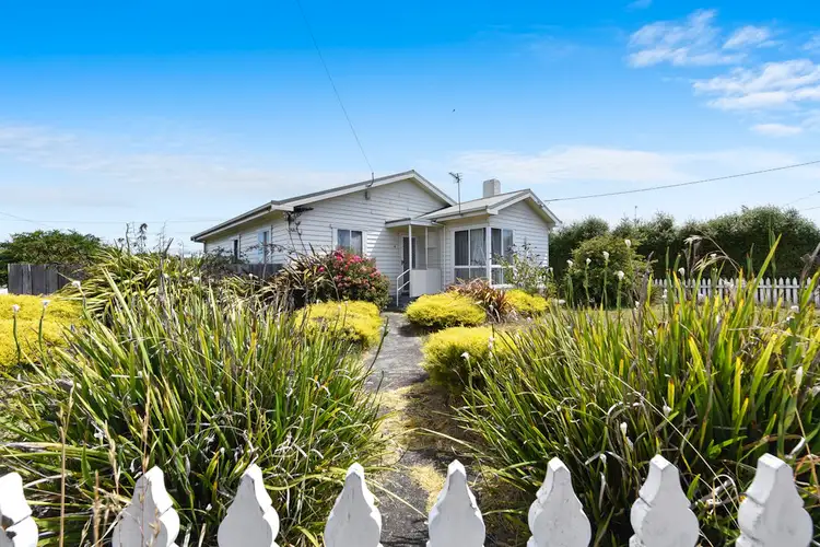 6 Torrens Street, Mayfield TAS 7248