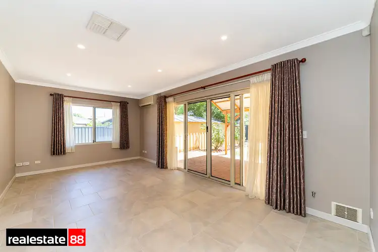 7 Napier Road, Morley WA 6062