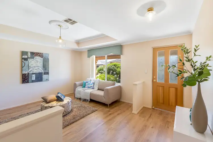 15 Morningside Drive, Woodcroft SA 5162