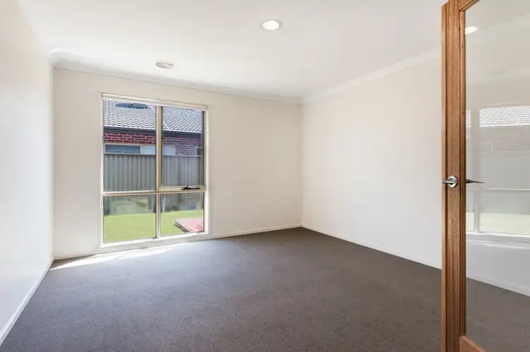 Fourth view of Homely house listing, 33 Mathieson Place, Lara VIC 3212