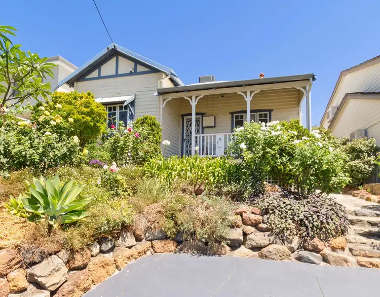 20 Hayward St, Bayswater WA 6053