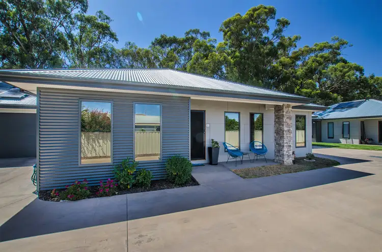 Main view of Homely house listing, 2 of 4 Dumfries Crt, Moama NSW 2731