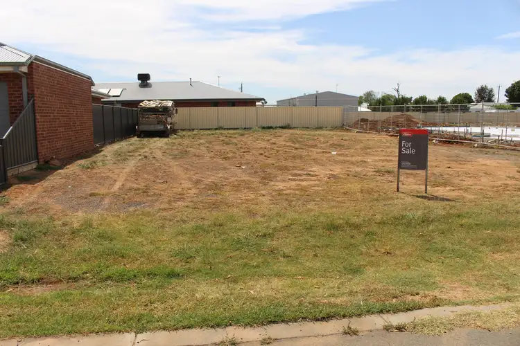 11 Courtney Street, Yarrawonga VIC 3730