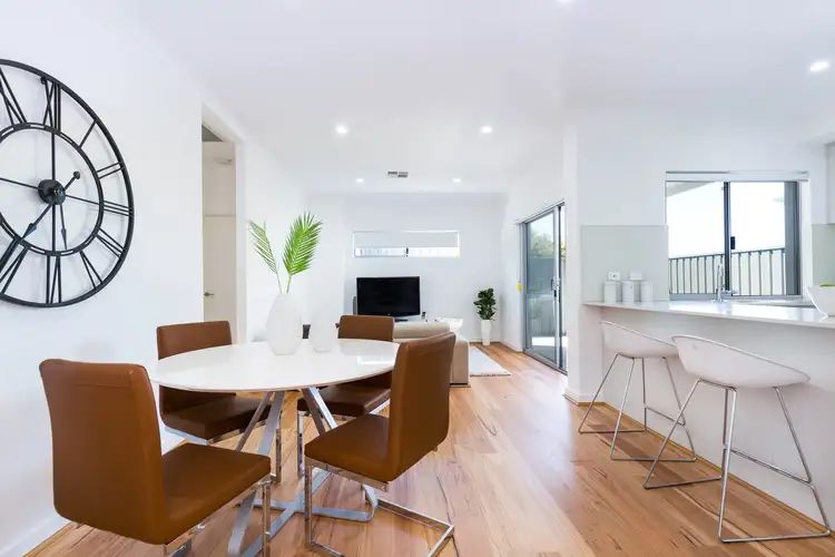 27C Rome Road, Melville WA 6156