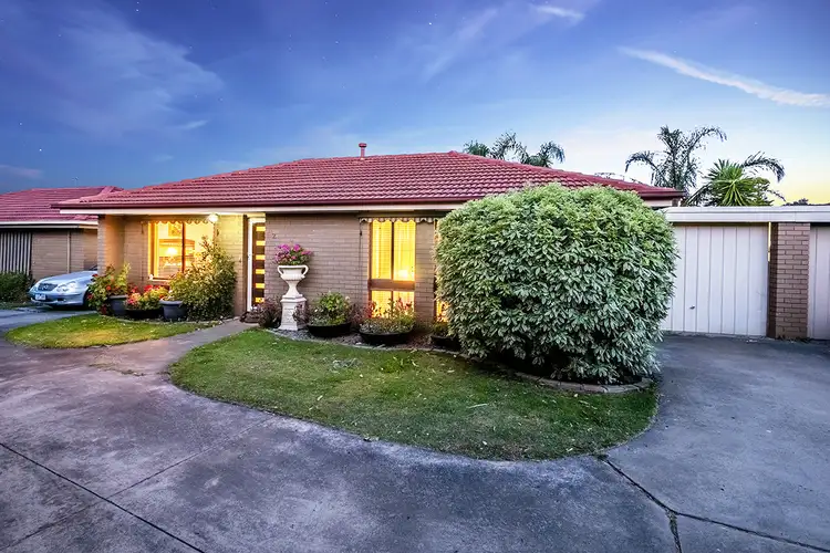2/121 Clarendon Street, Cranbourne VIC 3977