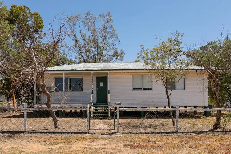 15 SOUTH STREET, Roma QLD 4455