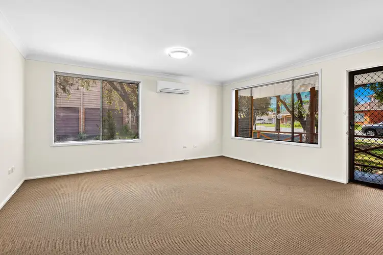 Third view of Homely villa listing, 1/42-46 Anzac Avenue, Engadine NSW 2233