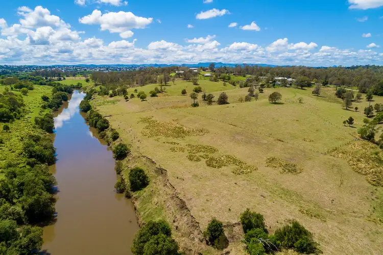 Lot 2 / 135 Stumm Rd, Southside QLD 4570