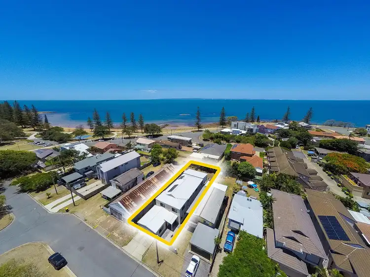 40 Landsborough Ave, Scarborough QLD 4020