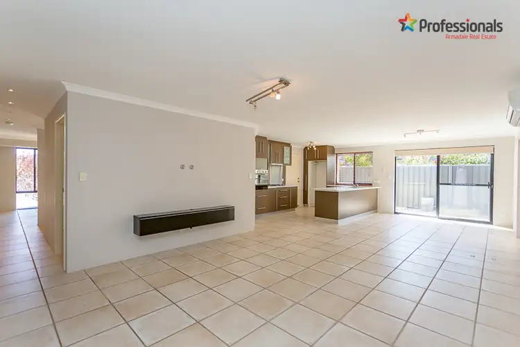 Fifth view of Homely house listing, 9 Phar Lap Road, Wattle Grove WA 6107
