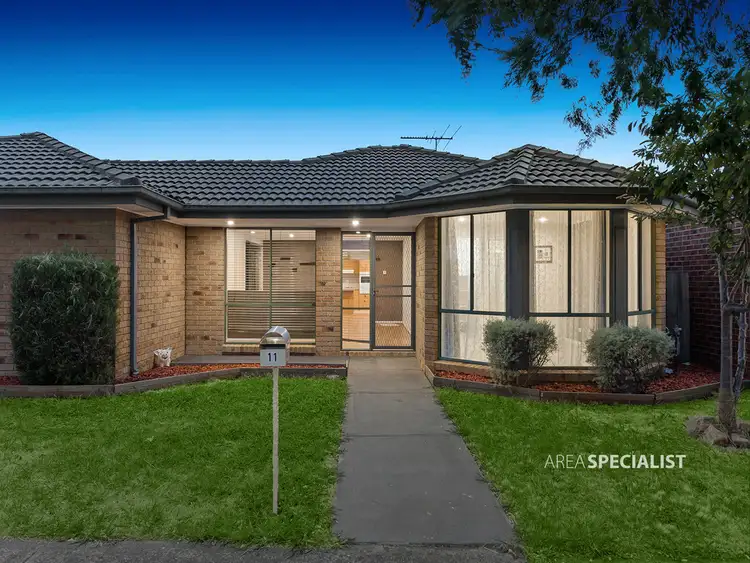11 Cornwell Crescent, Cranbourne East VIC 3977