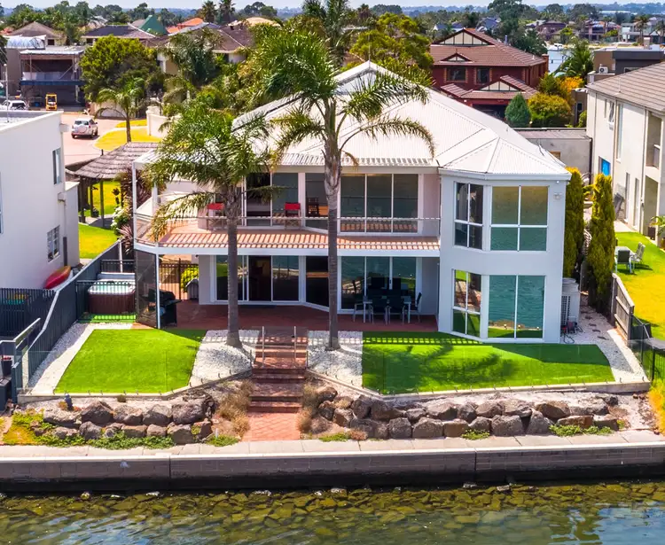 12 Coral Island Court, Patterson Lakes VIC 3197