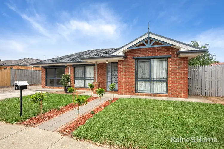 4 Sebastian Place, Sunbury VIC 3429