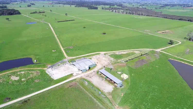135 BROOKERS ROAD, Darnum VIC 3822